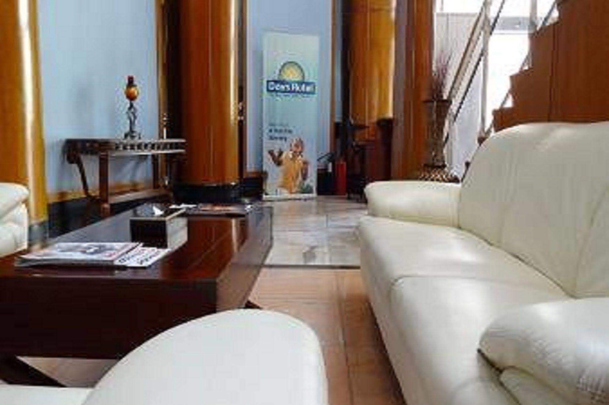 Happy Days Hotel Manama Exterior foto